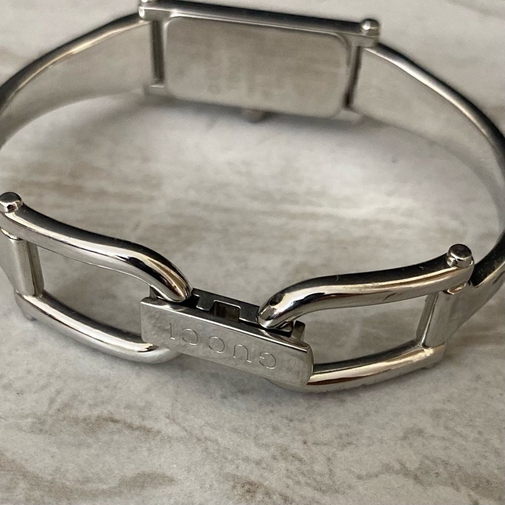 GUCCI Silver Black Dial 1500L Women’s Watch - Picture 16 of 16